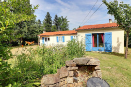 
                                                                                        Vente
                                                                                         Maison individuelle plain pied à Orléat 97m² hab