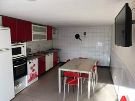 
                                                                                        Location
                                                                                         maison meublée réservée aux professionnels (loyer tout inclus)