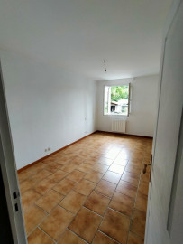 
                                                                                        Location
                                                                                         Maison T4 102m² à Val des Vignes