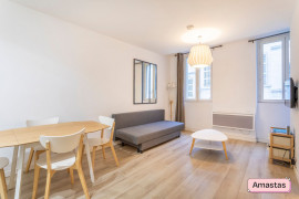 
                                                                                        Location
                                                                                         Marseille 13001 - Charmant T2 spacieux et lumineux dans le quartier de Noailles