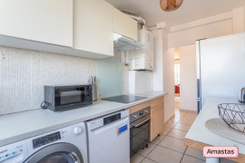 
                                                                                        Colocation
                                                                                         Marseille 13010 - Appartement T5 avec 2 salles d'eau en colocation avec balcon et parking résidentiel - Quartier de la Timone