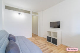 
                                                                                        Location
                                                                                         Marseille 13010 - Coquet T1 dans le quartier de la Timone