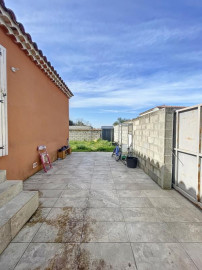 
                                                                                        Vente
                                                                                         Morières les avignon - Ensemble immobilier de 430m² -