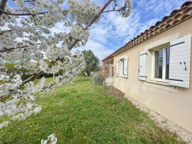 
                                                                                        Vente
                                                                                         MORIERES LES AVIGNON - MAISON INDEPENDANTE PLAIN PIED 7 PIECES 146 m² sur 1000 m²