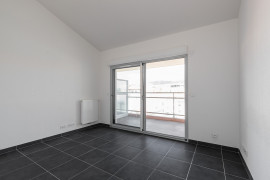 
                                                                                        Vente
                                                                                         NICE / BORRIGLIONE - Appartement studio avec terrasse à vendre