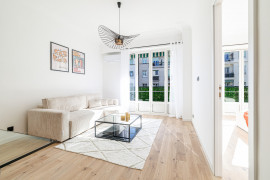 
                                                                                        Vente
                                                                                         Nice - Carré d’or - Magnifique appartement 3 pièces de 72,04 m² entièrement rénové avec terrasse et balcon