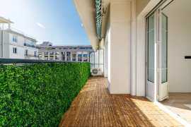 
                                                                                        Vente
                                                                                         Nice - Carré d’or - Magnifique appartement 3 pièces de 72,04 m² entièrement rénové avec terrasse et balcon