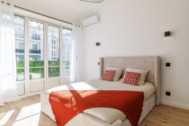 
                                                                                        Vente
                                                                                         Nice - Carré d’or - Magnifique appartement 3 pièces de 72,04 m² entièrement rénové avec terrasse et balcon