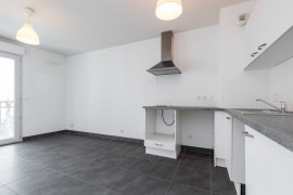 
                                                                                        Vente
                                                                                         NICE / CESSOLE - Studio avec terrasse à vendre