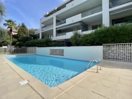 
                                                                                        Vente
                                                                                         Nice Cimiez - Agréable studio avec terrasse dans résidence avec piscine