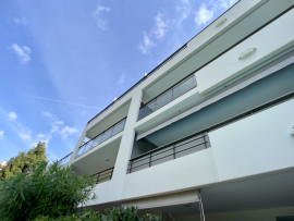 
                                                                                        Vente
                                                                                         Nice Cimiez - Agréable studio avec terrasse dans résidence avec piscine