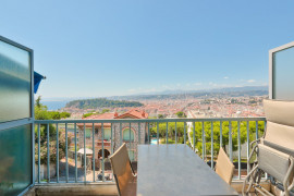 
                                                                                        Vente
                                                                                         NICE - Mont Boron  - Magnifique 2 pièces traversant disposant d’une terrasse avec vue panoramique sur la mer