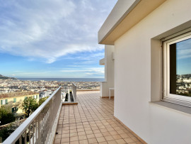 
                                                                                        Vente
                                                                                         Nice Parc Impérial - Penthouse de 127 m2 avec vue panoramique