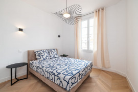 
                                                                                        Vente
                                                                                         NICE Victor Hugo - Magnifique appartement de 5 pièces entièrement rénové dans une résidence bourgeoise avec Parc