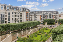 
                                                                                        Vente
                                                                                         Paris Charenton