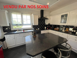 
                                                                                        Vente
                                                                                         pavillon 5 chambres sur sous sol