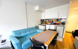 
                                                                                        Location
                                                                                         * PERLE RARE * Charmant Studio au Coeur de Lamarck