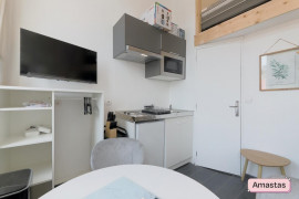 
                                                                                        Location
                                                                                         Petit studio meublé proche Mairie de Roubaix - 1596903