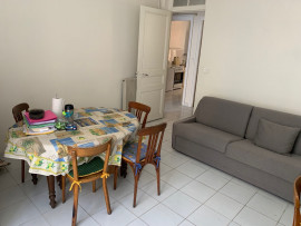 
                                                                                        Vente
                                                                                         Plein Centre Menton  Petite Copropriété T3  58m²