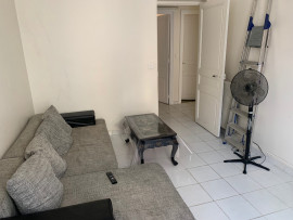 
                                                                                        Vente
                                                                                         Plein Centre Menton  Petite Copropriété T3  58m²