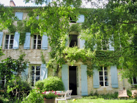 
                                                                                        Vente
                                                                                         PROVENCE - PROPRIETE 150 HA  NATURE