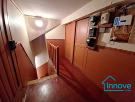 
                                                                                        Vente
                                                                                         Quartier Saint-Louis : Bel appartement ancien avec 3 chambres