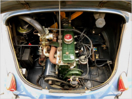 
                                                                                        Voiture
                                                                                         RENAULT 4CV 1956