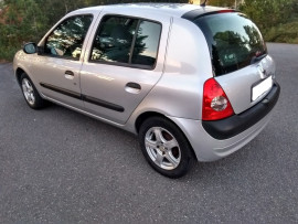 
                                                                                        Voiture
                                                                                         RENAULT CLIO III 1.5l DCI 85ch 5 PORTES