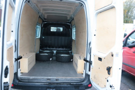 
                                                                                        Utilitaire
                                                                                         Renault Master II