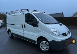 
                                                                                        Voiture
                                                                                         Renault trafic l2 h1 2.0 l dci 115 cv