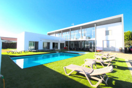 
                                                                                        Vente
                                                                                         Resort et villa contemporaine Setubal Portugal