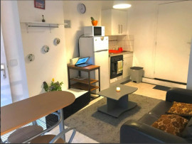 
                                                                                        Location
                                                                                         ROOM IN A FLATSHARE (loyer tout inclus)