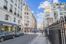 
                                                                                        Vente
                                                                                         Saint-Dominique - Appartement de 3 pièces