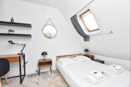 
                                                                                        Location
                                                                                         Studette 16e libre de suite Paris-Dauphine