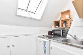 
                                                                                        Location
                                                                                         Studette 16e libre de suite Paris-Dauphine