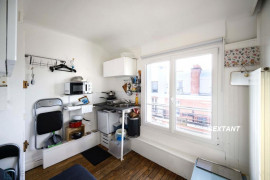 
                                                                                        Vente
                                                                                         Studette, pied à terre idéal à Paris,cours de Vincennes-Nation 75012 Paris