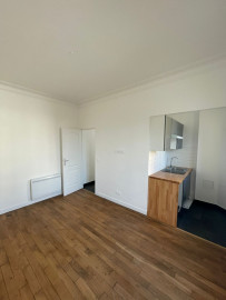 
                                                                                        Location
                                                                                         Studio 22m2 Colombes