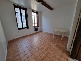 
                                                                                        Location
                                                                                         Studio Arras-Centre 27m2