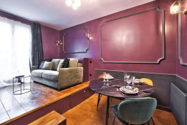 
                                                                                        Location
                                                                                         Studio Chic style Boudoir Parisien