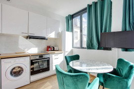 
                                                                                        Location
                                                                                         Studio cosy meuble-Belleville, proche transports