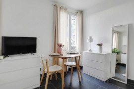 
                                                                                        Location
                                                                                         Studio de 20 m²