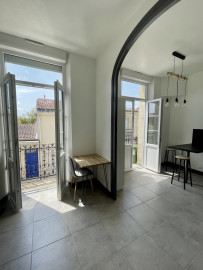 
                                                                                        Location
                                                                                         Studio de 22 m2 Quartier Saint Genes