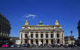 
                                                                                        Location
                                                                                         Studio meublé 19 m² balcon Paris Madeleine Opéra