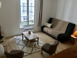 
                                                                                        Location
                                                                                         Studio meublé de 25 m² avec 1 pièce