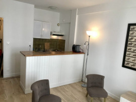 
                                                                                        Location
                                                                                         Studio meublé de 25 m² avec 1 pièce