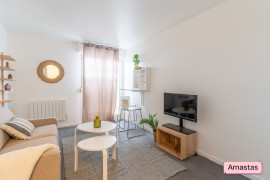 
                                                                                        Location
                                                                                         Studio meublé situé quartier Saint Genès - 1331009