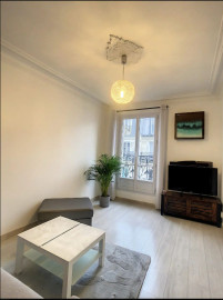 
                                                                                        Location
                                                                                         Studio pour 4 personnes dans quartier central