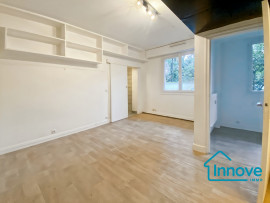 
                                                                                        Vente
                                                                                         Studio square Jean Houdon