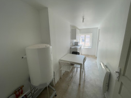 
                                                                                        Location
                                                                                         Studio T1 de 25m2 meublé idéal étudiant