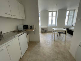 
                                                                                        Location
                                                                                         Studio T1 de 25m2 meublé idéal étudiant